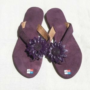 SUEDE FLIP FLOP SANDALS MADE IN BALI, PURPLE COLOR